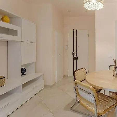 Indipendenza Cozy With Private Garden
