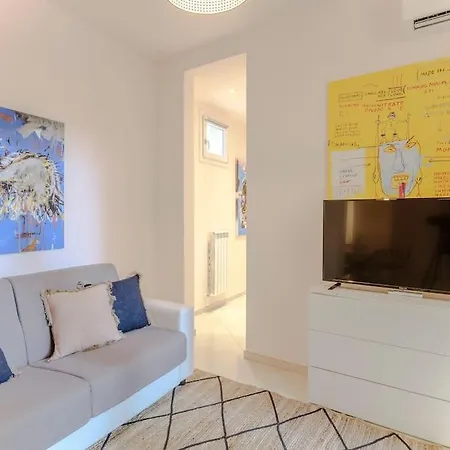 Indipendenza Cozy With Private Garden Apartment *