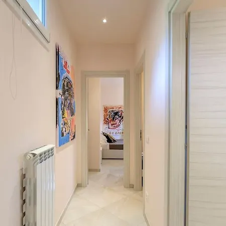 Indipendenza Cozy With Private Garden Apartment