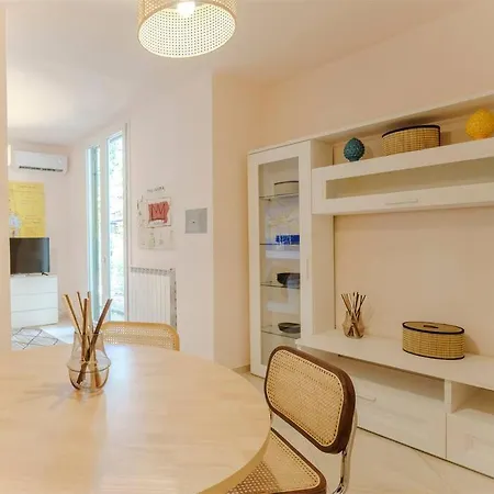 Apartment Indipendenza Cozy With Private Garden