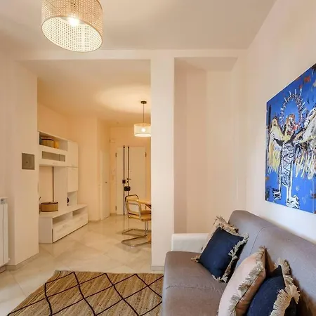 Indipendenza Cozy With Private Garden Apartment *